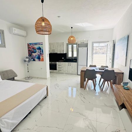 Santana Apartments Perivolos  Ngoại thất bức ảnh