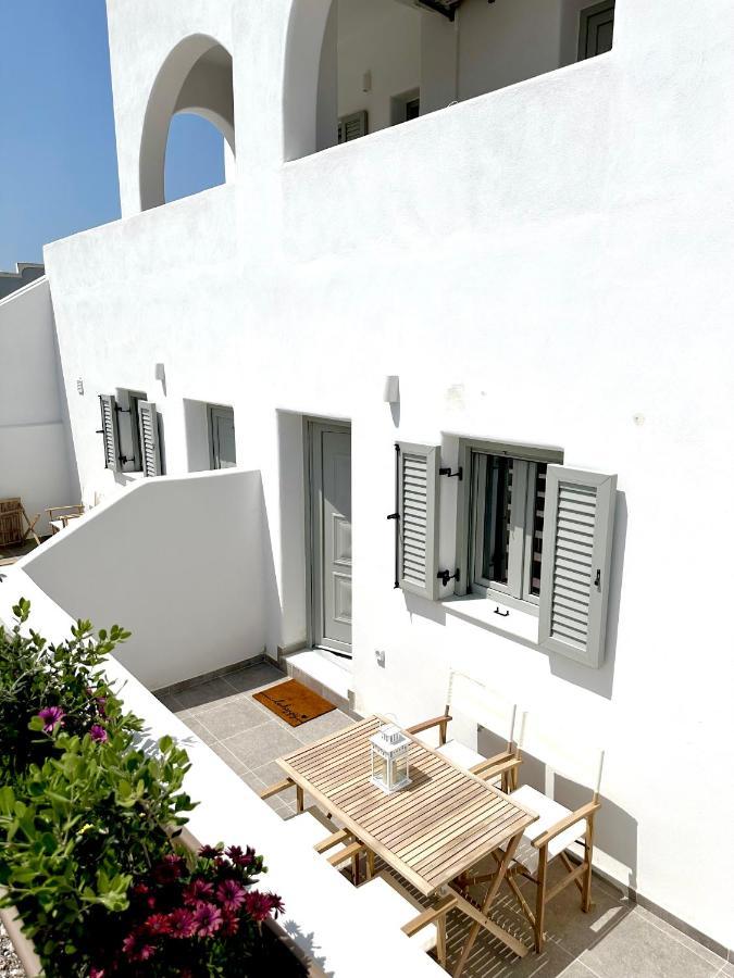 Santana Apartments Perivolos  Ngoại thất bức ảnh